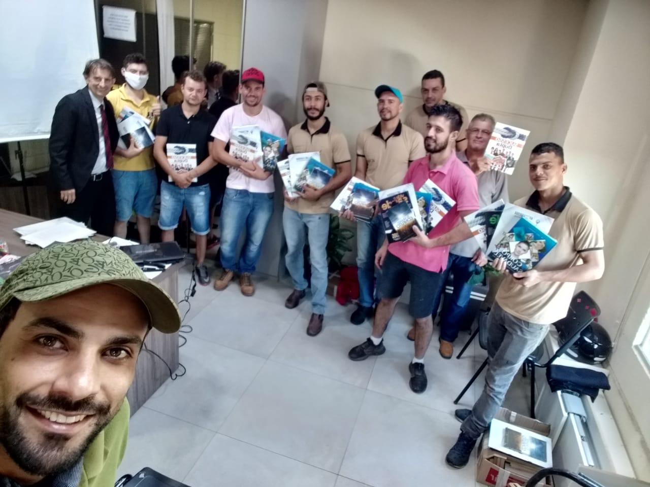 Equipe reunida apos treinamento